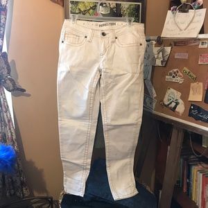 Hang ten skinny jeans